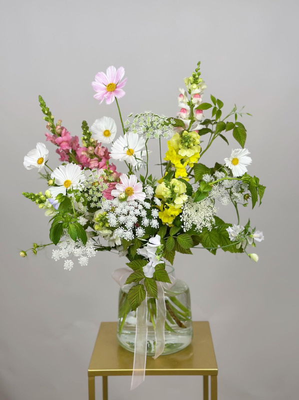 НЕЖНЫЙ БУКЕТ ИЗ ФЕРМЕРСКИХ ЦВЕТОВ