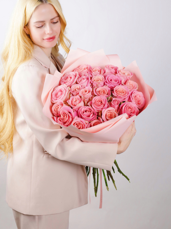 БУКЕТ 25 РОЗ HERMOSA БУКЕТ 25 РОЗ HERMOSA