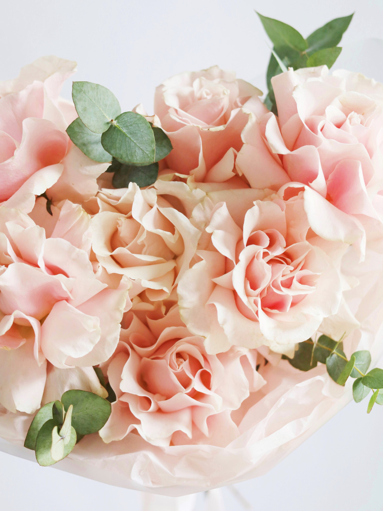 БУКЕТ 7 ФРАНЦУЗСКИХ РОЗ