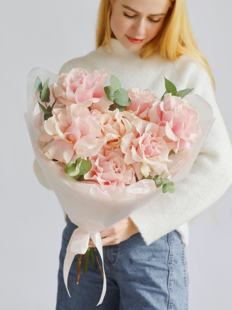 БУКЕТ 7 ФРАНЦУЗСКИХ РОЗ